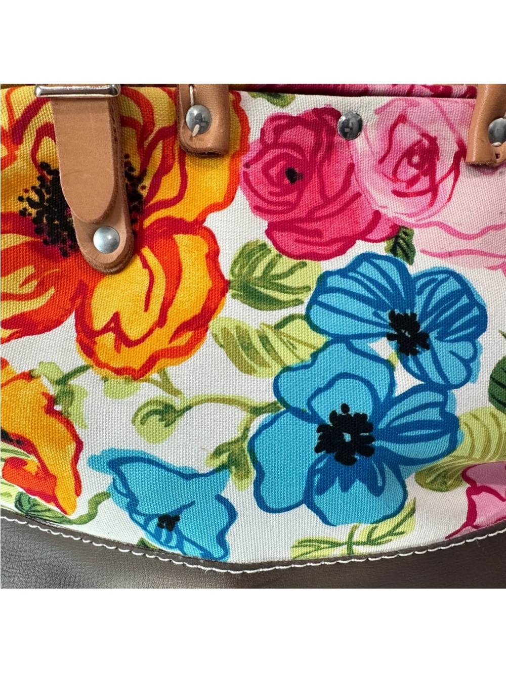 🌺Stunning Floral Hand Bag with Brown Trim - Picture 6 of 12